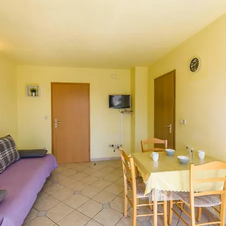 And Ilija 아파트 Tribalj