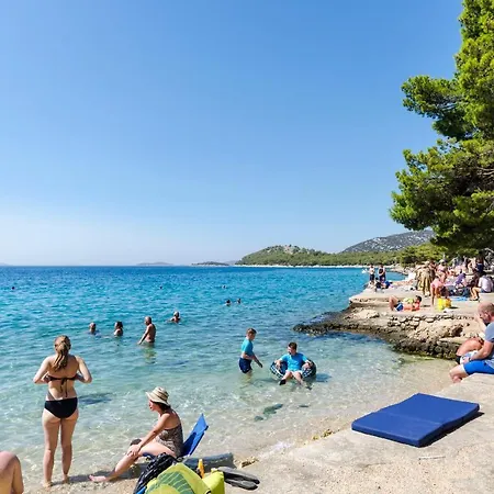 And Ilija 아파트 Tribalj