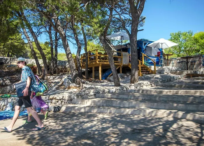 דירה And Ilija *