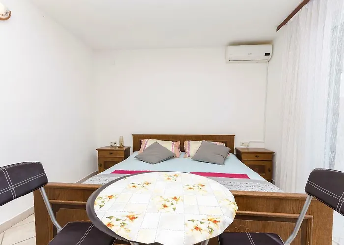 Appartement And Ilija *