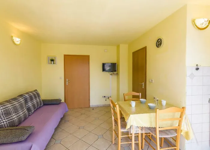 And Ilija Appartement Tribalj